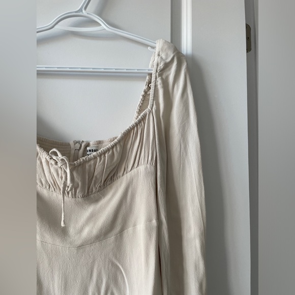 Aritzia Sundays Best Delilah dress - Picture 4 of 6